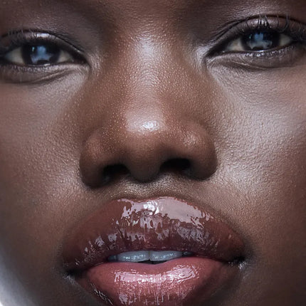 𝐙𝐀𝐑𝐀 - Lip Brilho Labial Juicy Pinch
