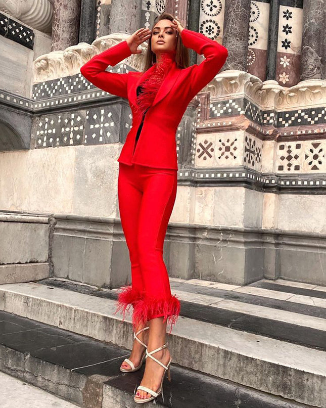 Conjuto miss circle vermelho com penas