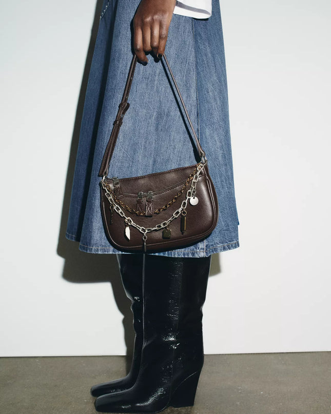𝐙𝐀𝐑𝐀 - Bolsa mini com detalhe charme