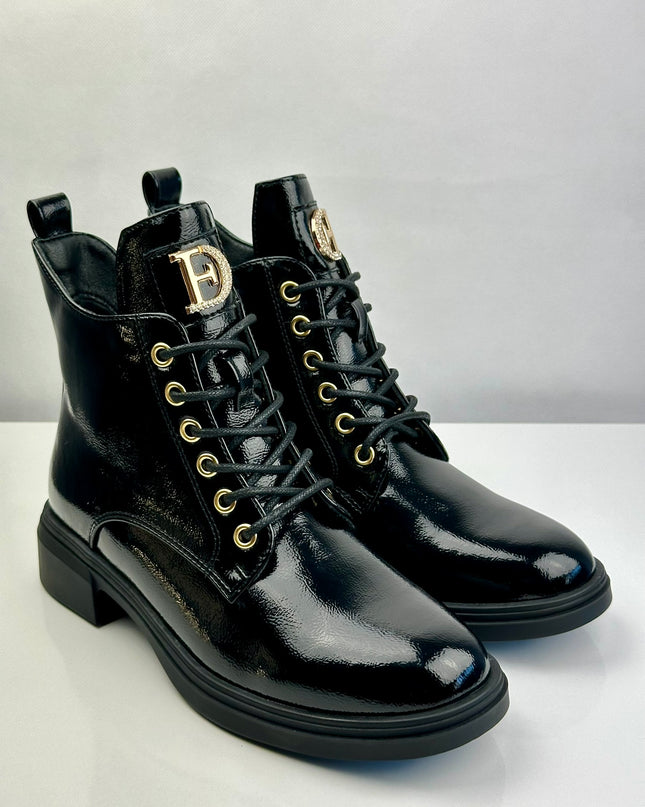 Bota militar de verniz com aplicação -Preto