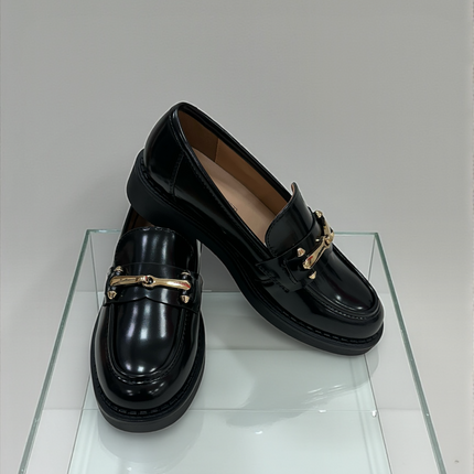Mocassim Inovia - Aplicação Dourada Solado 3cm - Preto e Bordô - Dorothy Gaynor