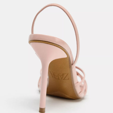 𝐙𝐀𝐑𝐀 - Sandália com tiras rosa