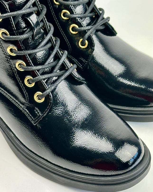 Bota militar de verniz com aplicação -Preto