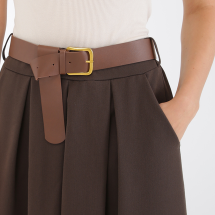 Saia midi com cinto e bolsos