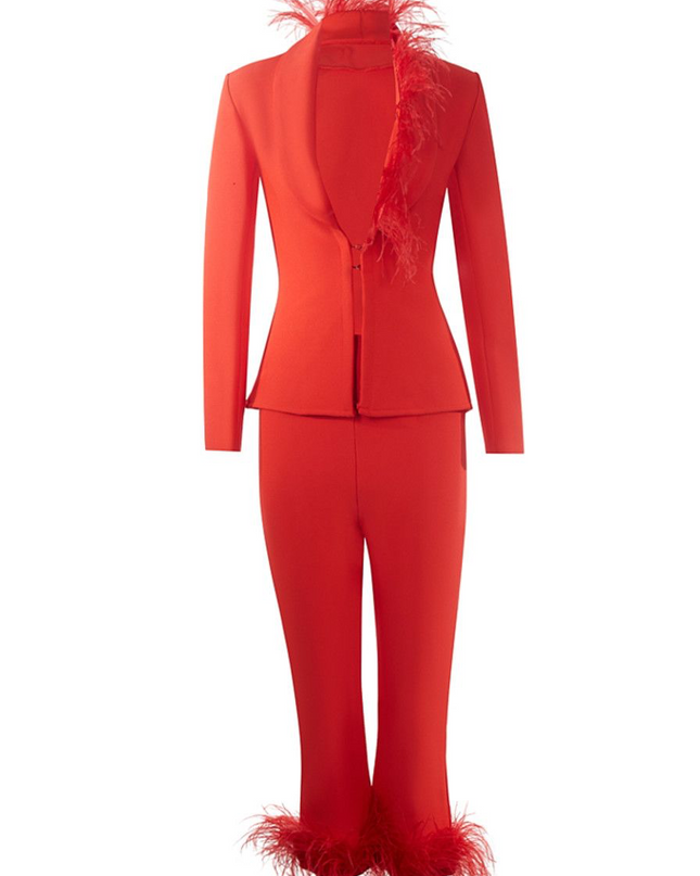 Conjuto miss circle vermelho com penas