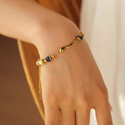 Pulseira Betty com Contas Douradas